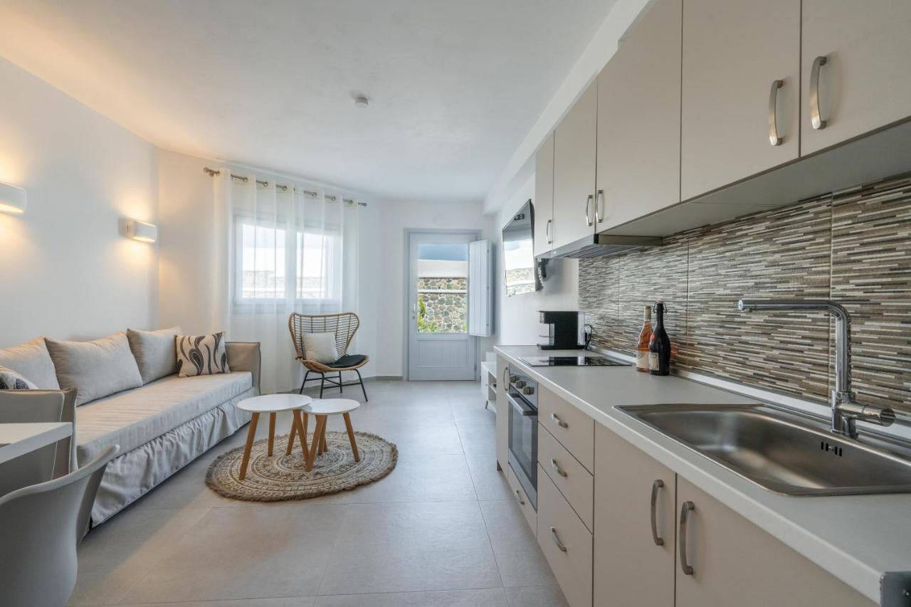 Sn Santorini Apartments Камари Экстерьер фото