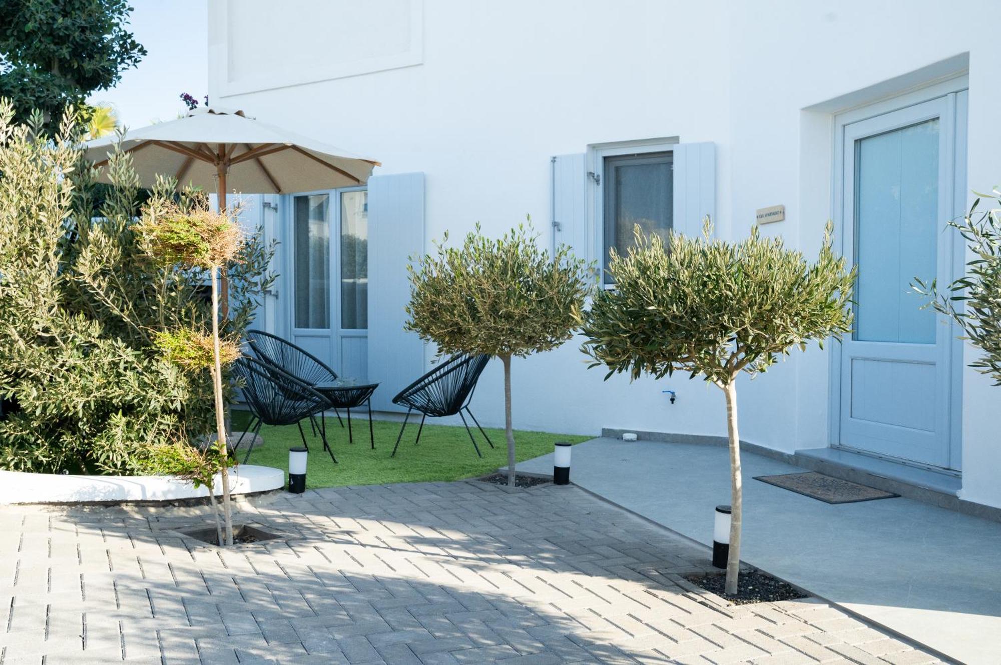 Sn Santorini Apartments Камари Экстерьер фото